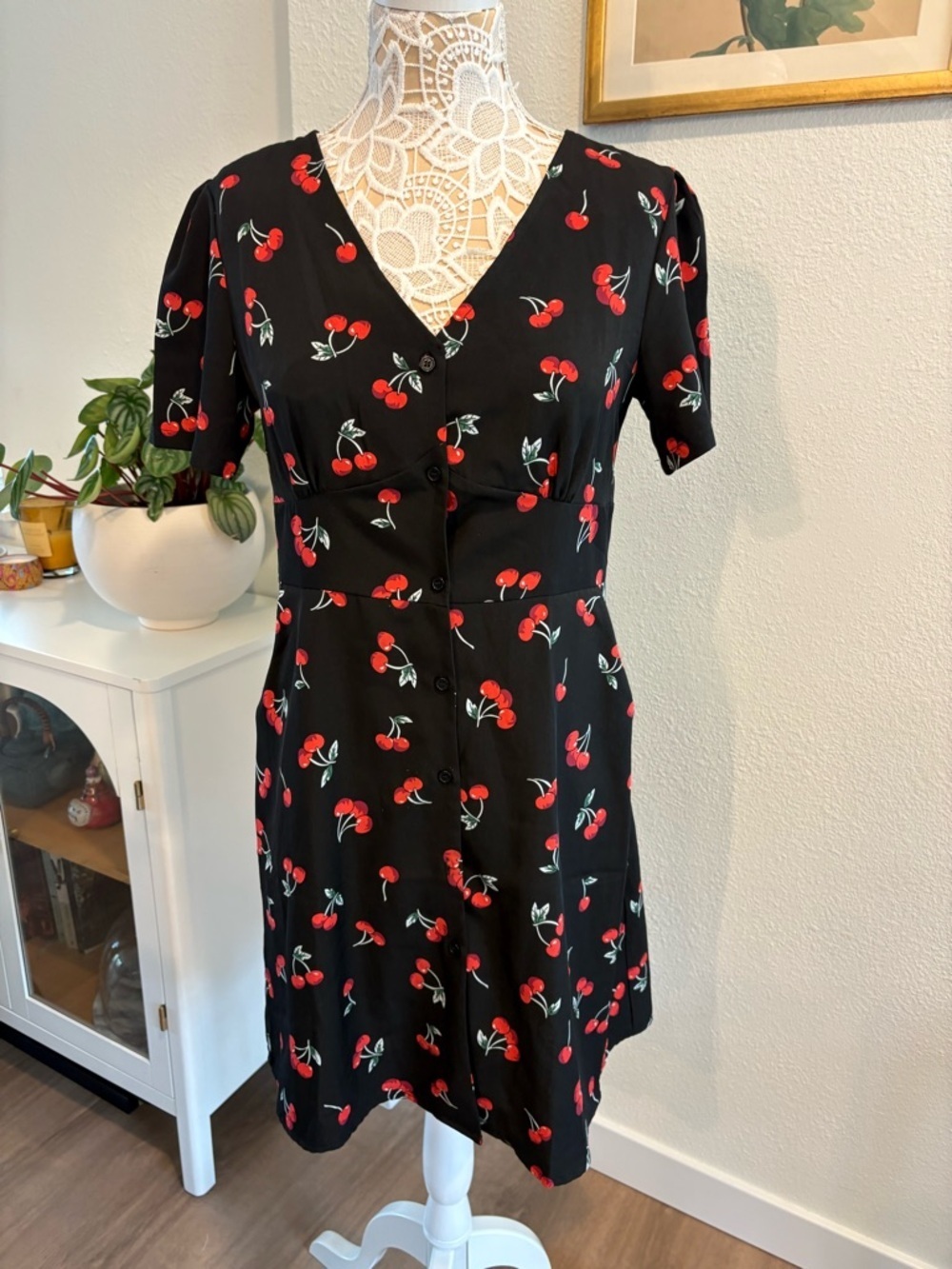 Retro Cherry Print A-Line Mini Dress- size M - Picture 1 of 8